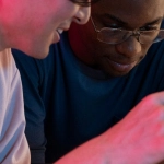 Семейный досуг дома с играми для укрепления отношений