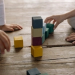 Семейные игры и досуг в уютной домашней обстановке